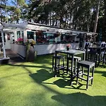 Auf Ruegen - Stellplatz Fuer Wohnmobile , Wohnwagen , Auch Zum Zelten - In Direkter Naehe Zum Naturstrand -natur Pur - Schwalbennest אתר קמפינג *